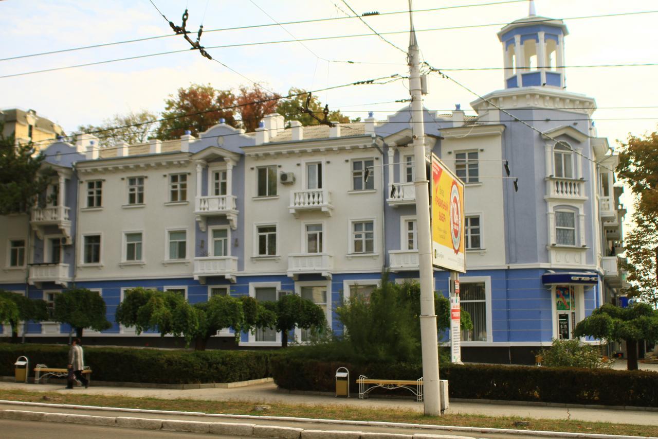 Old Tiraspol Hostel Buitenkant foto